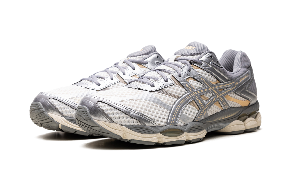 ASICS Gel-Cumulus 16 Cream Clay Grey