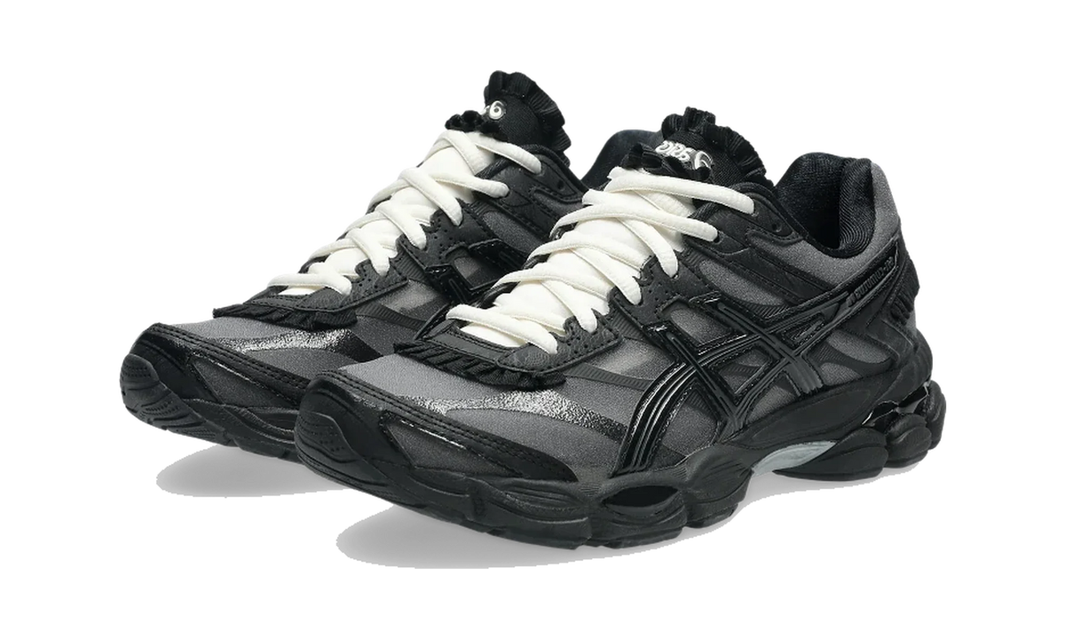 ASICS Gel Cumulus 16 Griff Black White