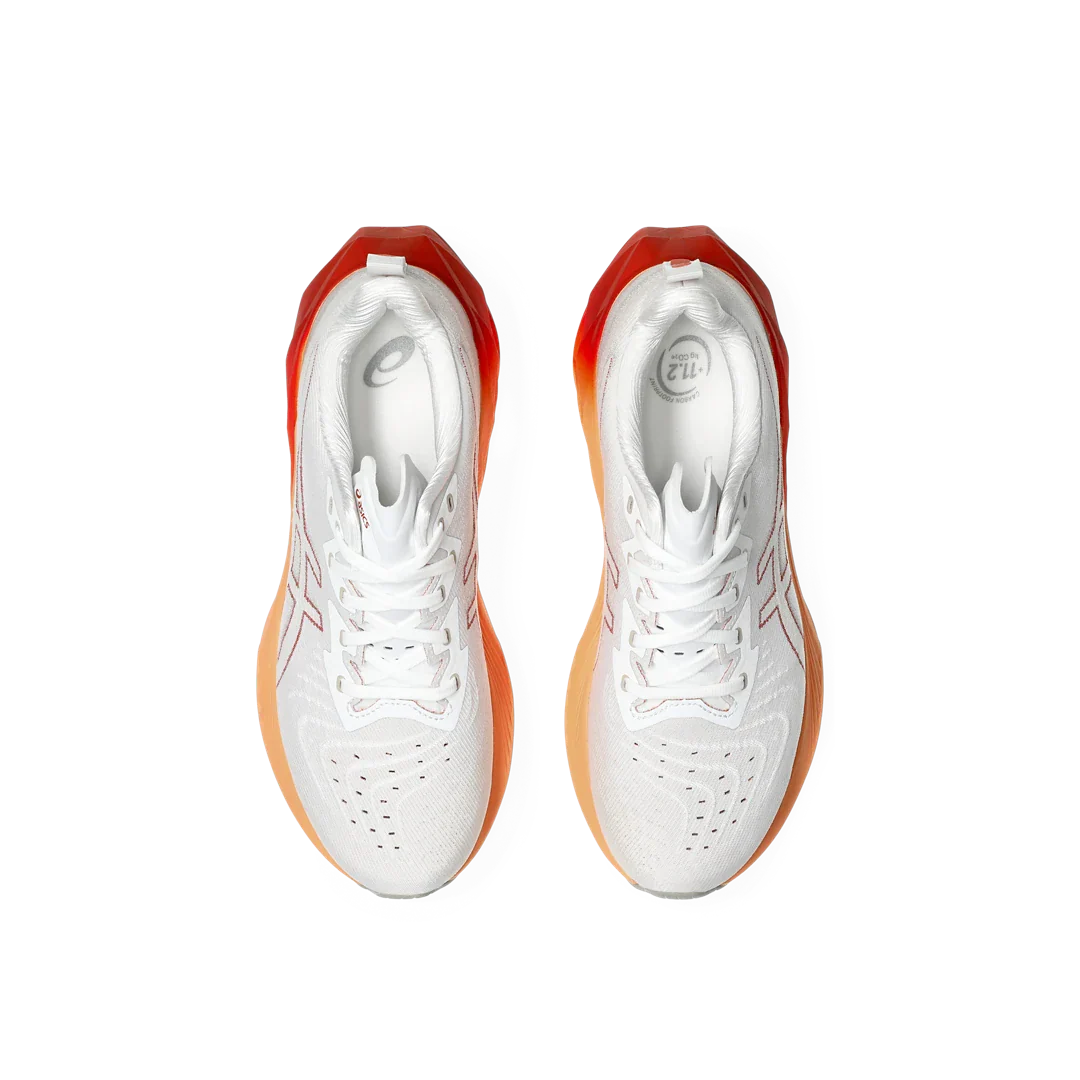 ASICS Novablast 4 White Moonrock, White/Moonrock (1011B693-103)