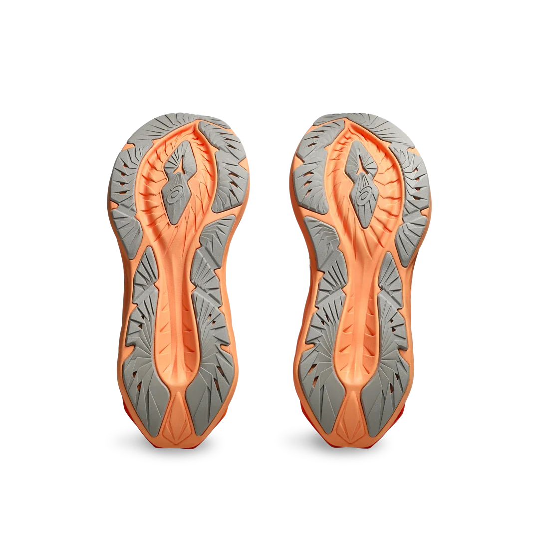 ASICS Novablast 4 White Moonrock, White/Moonrock (1011B693-103)