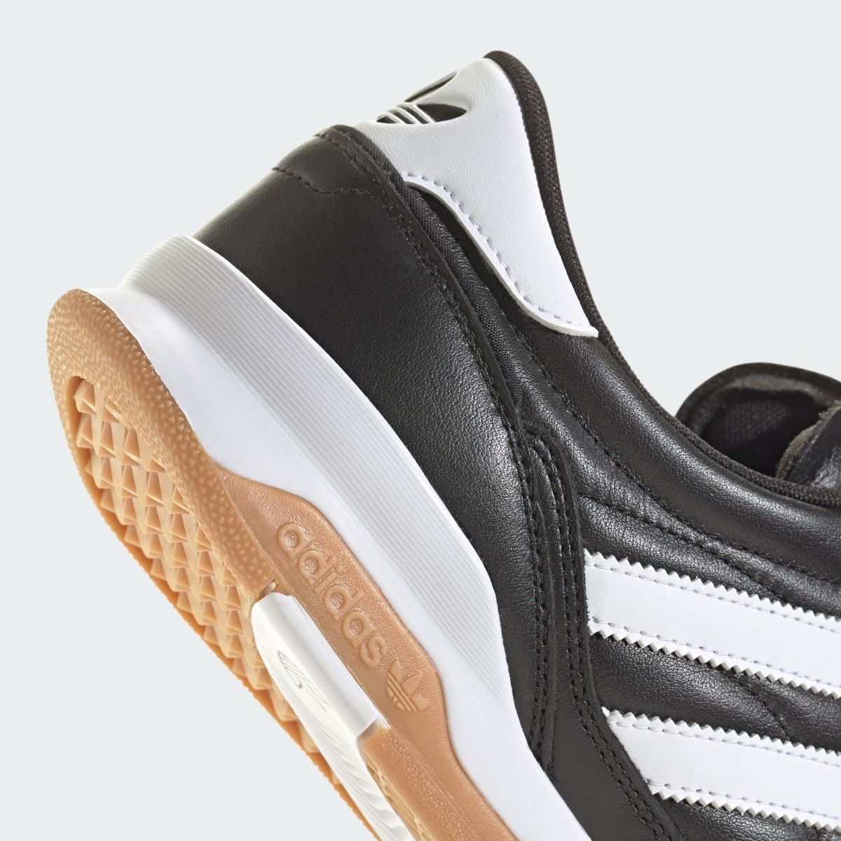 Adidas Predator Mundial Core Black Cloud White