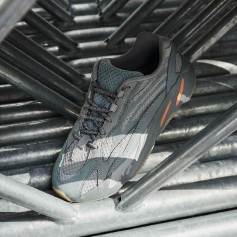 Adidas Yeezy Boost 700 V2 Inertia, Inertia/Inertia/Inertia (FW2549)