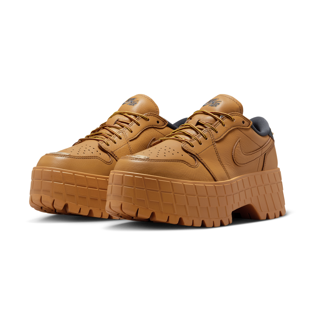 Air Jordan 1 Low Brooklyn Wheat, Wheat/Team Red/Metallic Gold/Anthracite (HF3184-700)