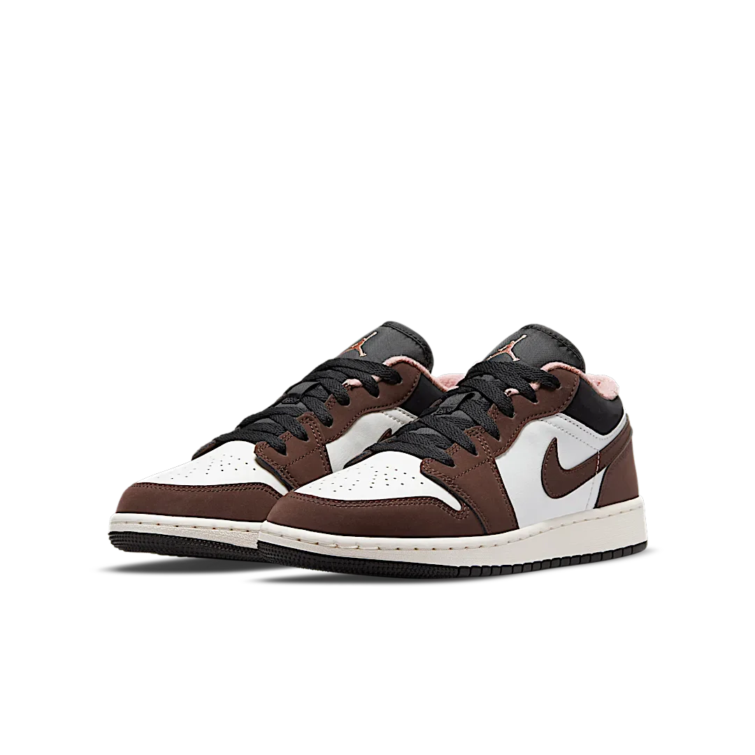 Air Jordan 1 Low Mocha, Light Chocolate/Crimson Bliss-Black-Sail (DM0589-200)