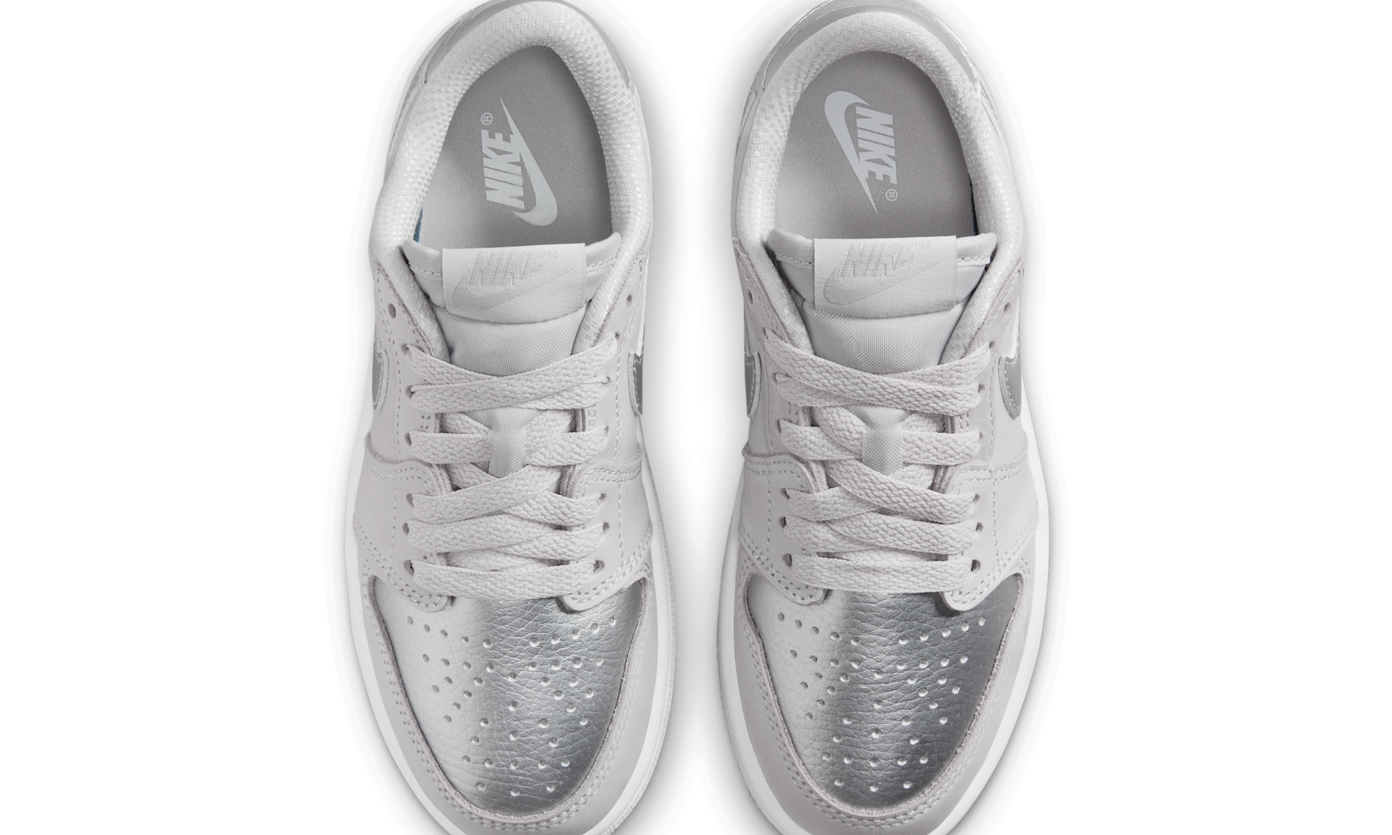 Air Jordan 1 Low OG Metallic Silver (PS)