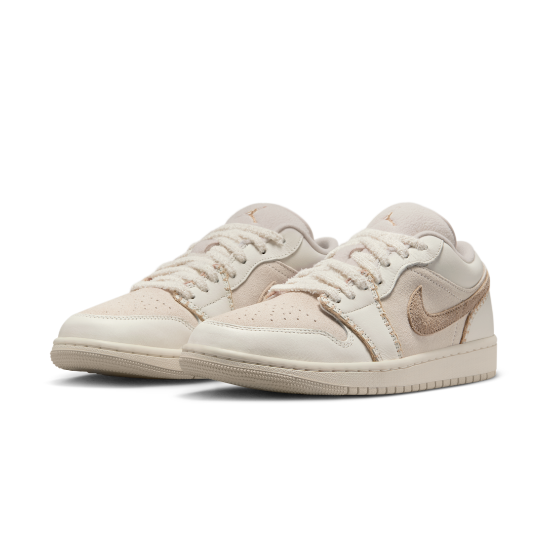 Air Jordan 1 Low SE Cozy Girl