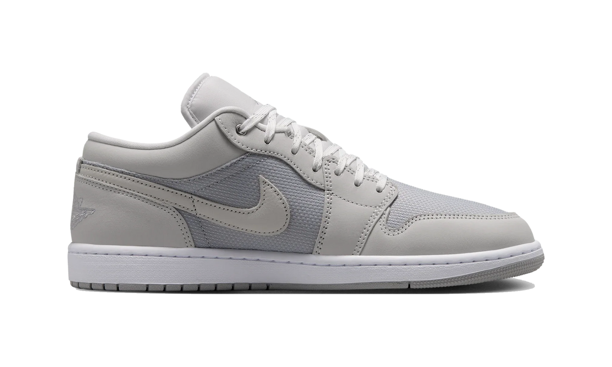 Air Jordan 1 Low SE Soft Pearl Light Smoke Grey