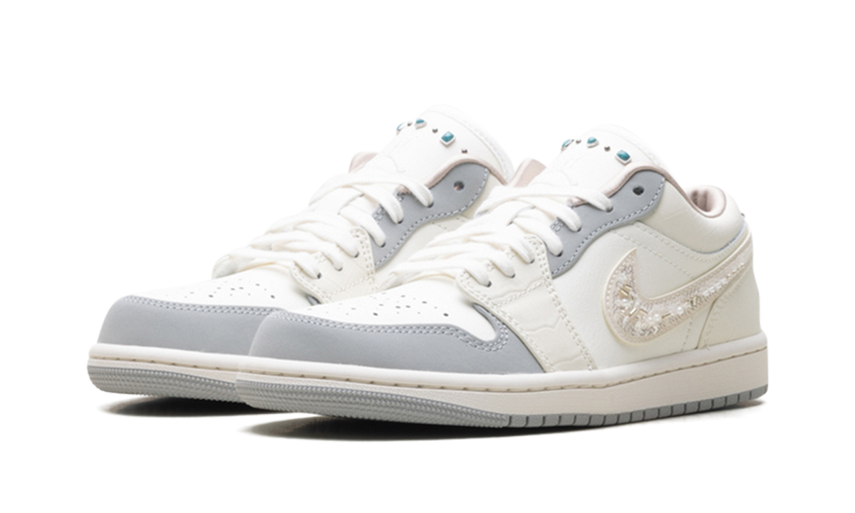 Air Jordan 1 Low Sail Soft Pearl
