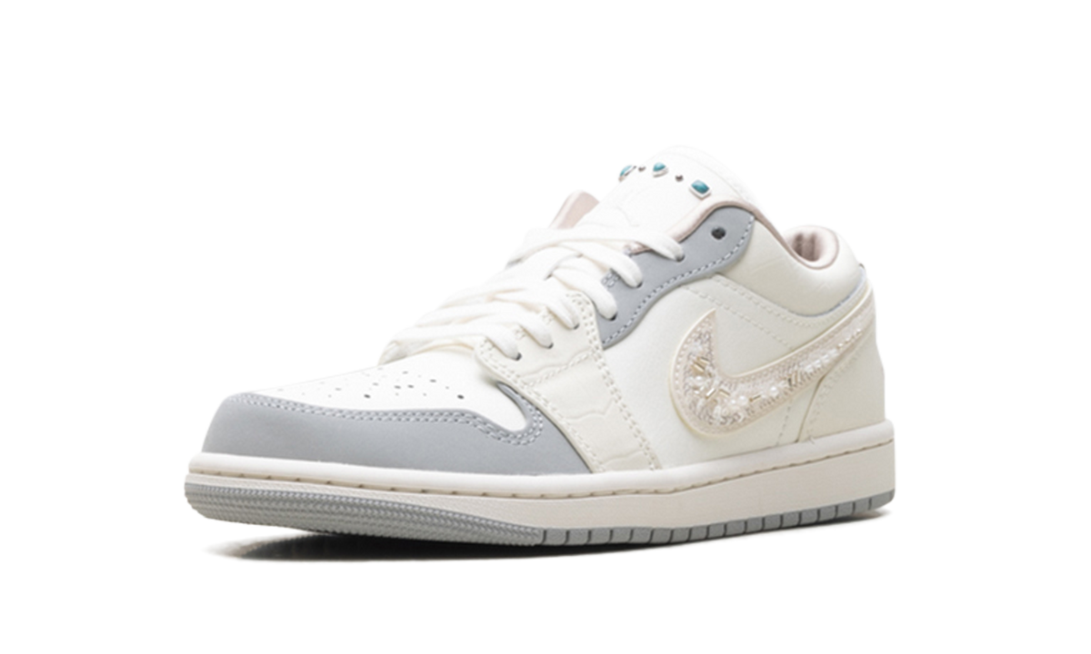 Air Jordan 1 Low Sail Soft Pearl