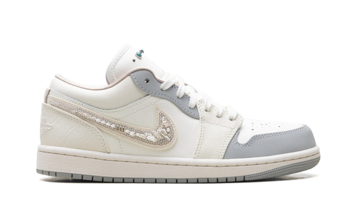 Air Jordan 1 Low Sail Soft Pearl