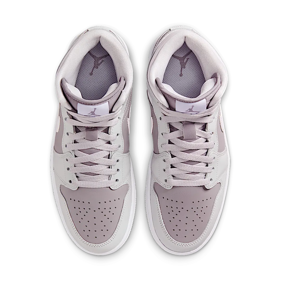 Air Jordan 1 Mid Photon Dust Atmosphere Grey, Photon Dust/White/Atmosphere Grey (BQ6472-008)