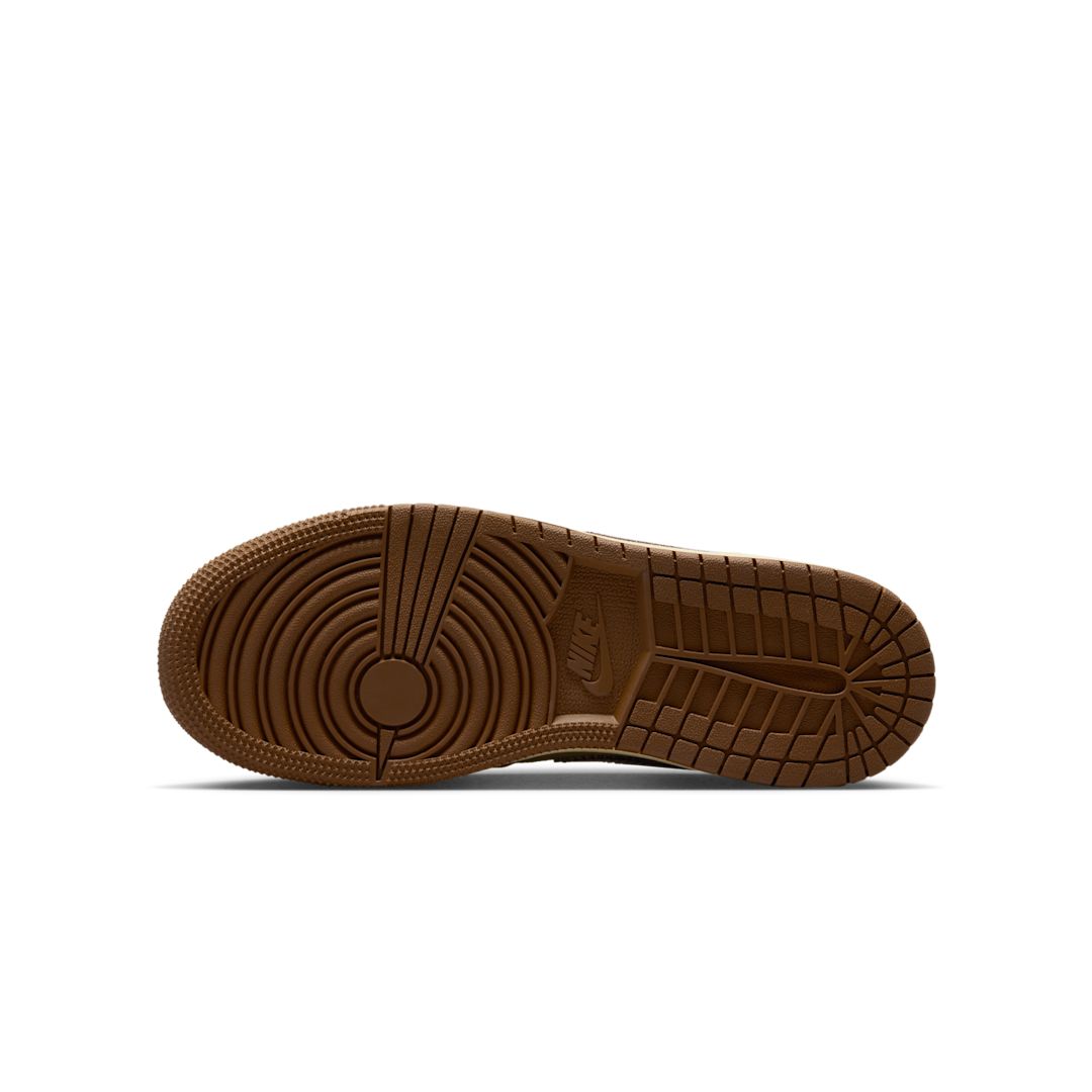 Air Jordan 1 Mid SE French Fries