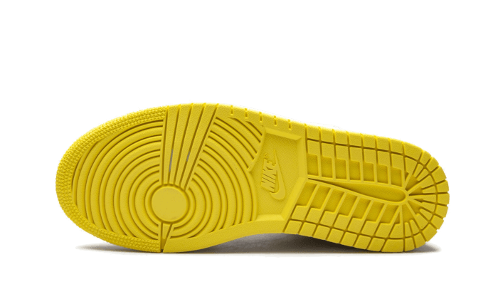 Air Jordan 1 Mid SE Voltage Yellow, Sail/Light Voltage Yellow II/White (DB2822-107)