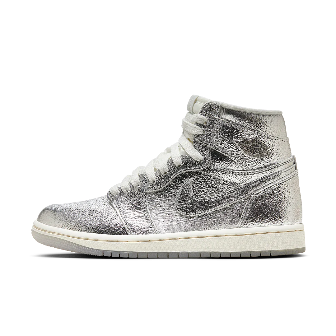 Air Jordan 1 Retro High OG Chrome, Metallic Silver/Photon Dust/Sail/Wolf Grey (FN7249-001)