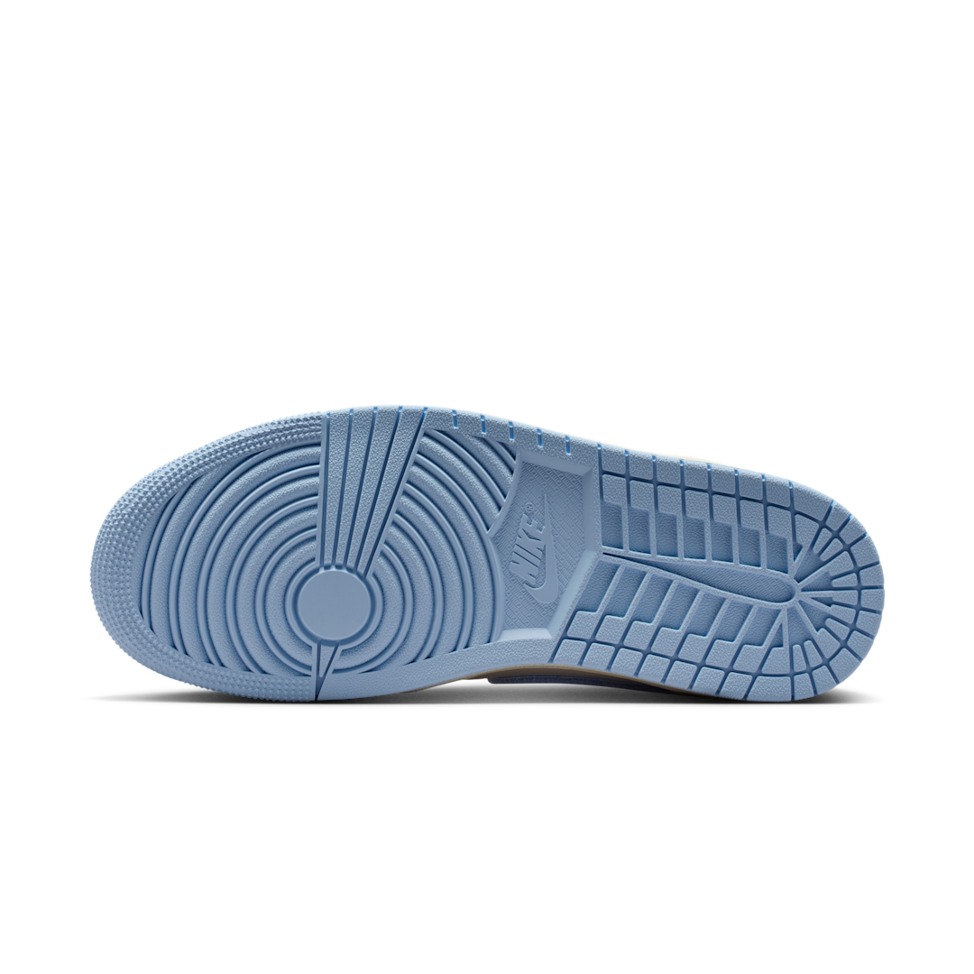 Air Jordan 1 Retro High OG Pale Ivory Psychic Blue