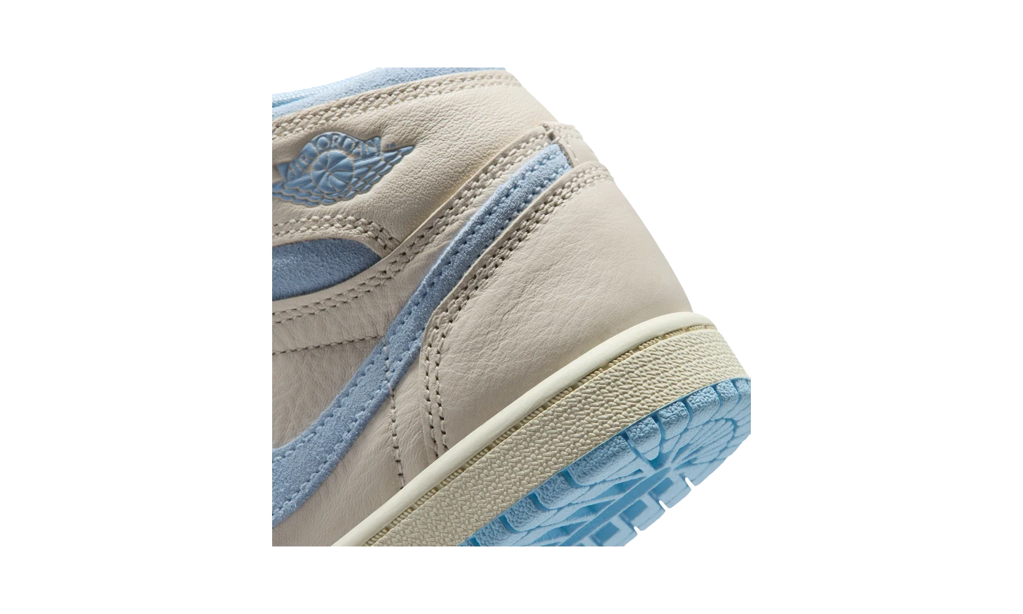 Air Jordan 1 Retro High OG Pale Ivory Psychic Blue (PS)