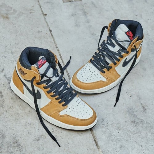 Air Jordan 1 Retro High Rookie of the Year, Golden Harvest/Black-Sail (555088-700)