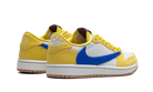 Air Jordan 1 Retro Low OG SP Travis Scott Canary, Canary/Racer Blue/Light Silver/Gum Medium Brown (DZ4137-700)