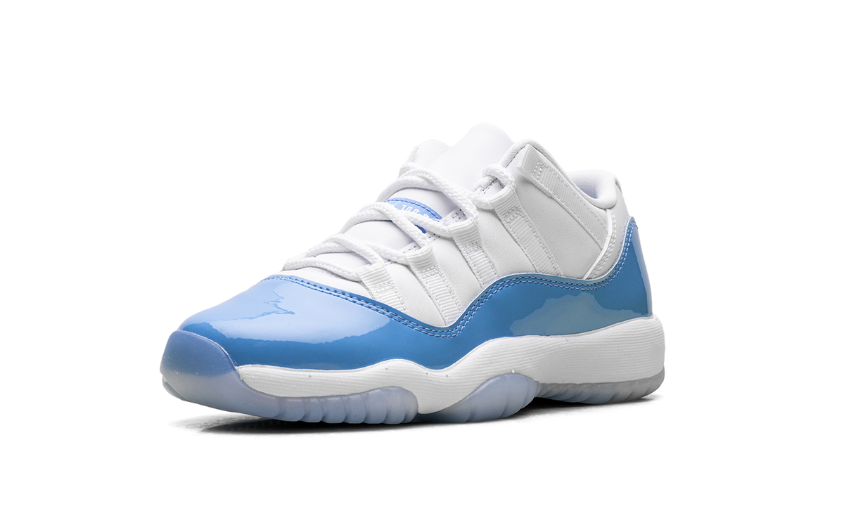 Air Jordan 11 Retro Low University Blue (2026)