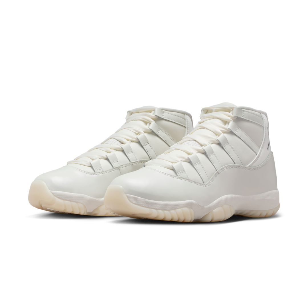 Air Jordan 11 Retro Pearl, Sail/Pearl Grey/White/Metallic Silver (AR0715-110)