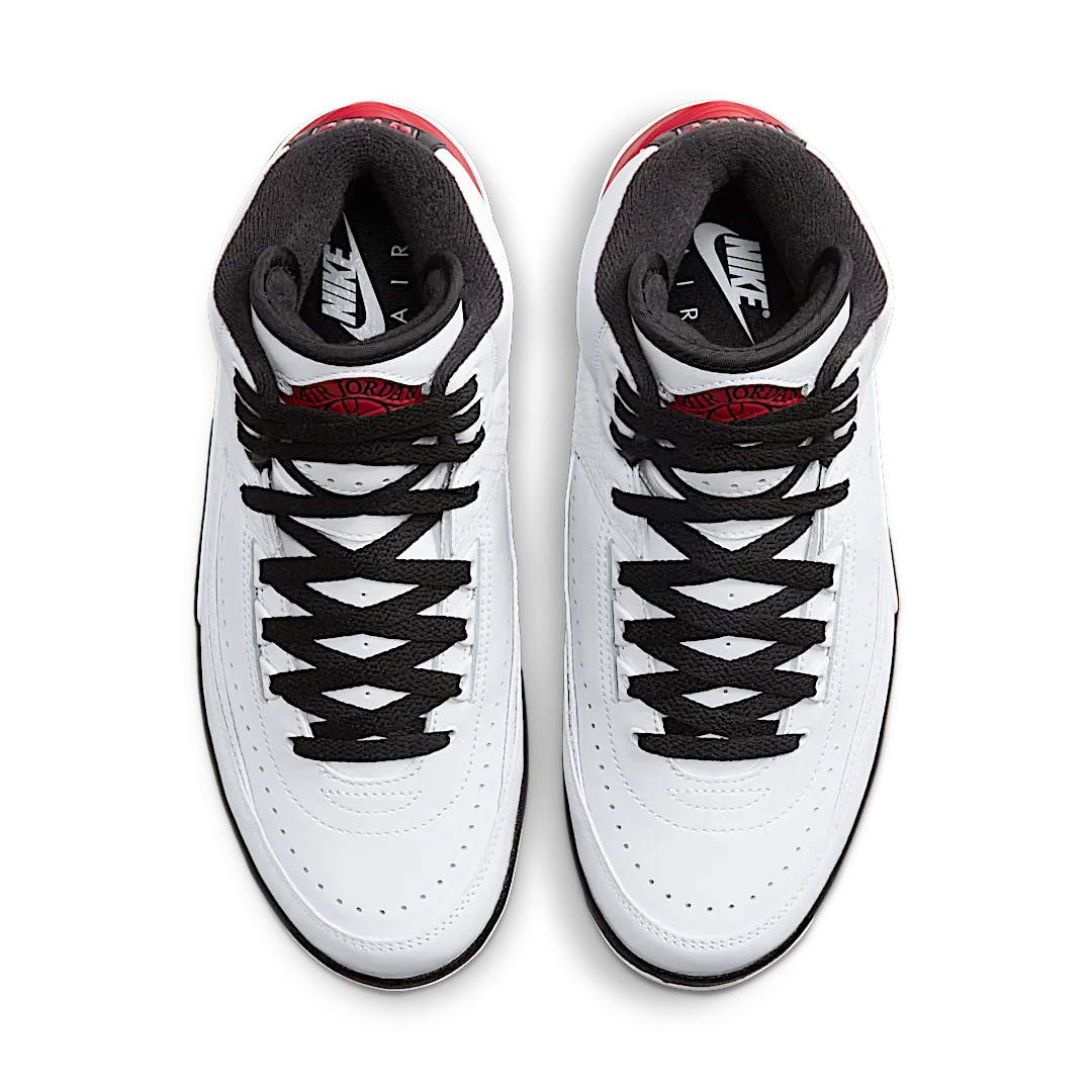 Air Jordan 2 Retro OG Chicago (2022), White/Varsity Red/Black (DX4400-106)