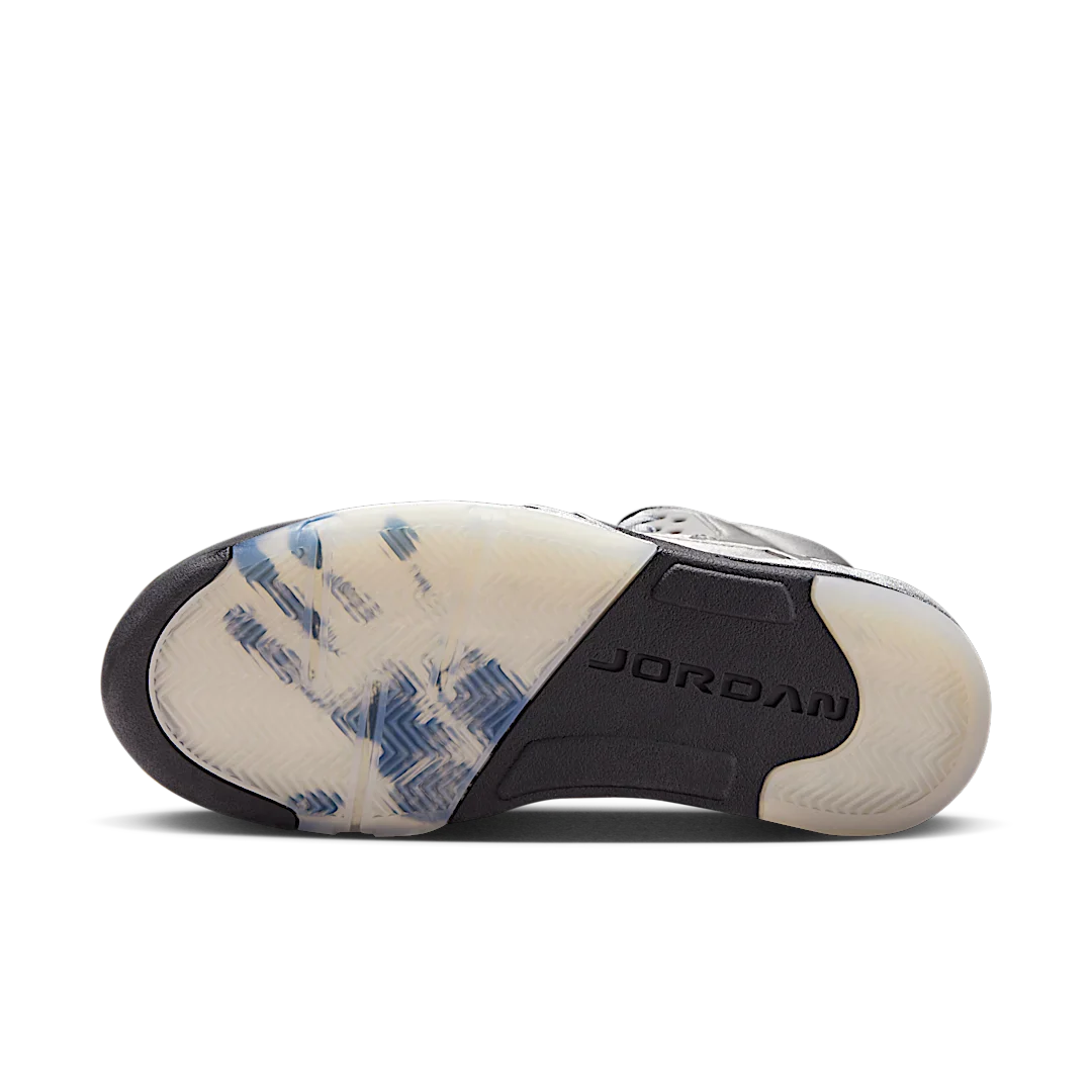 Air Jordan 5 Retro Wings (2025), Medium Grey/Black/Metallic Silver (IO2038-001)