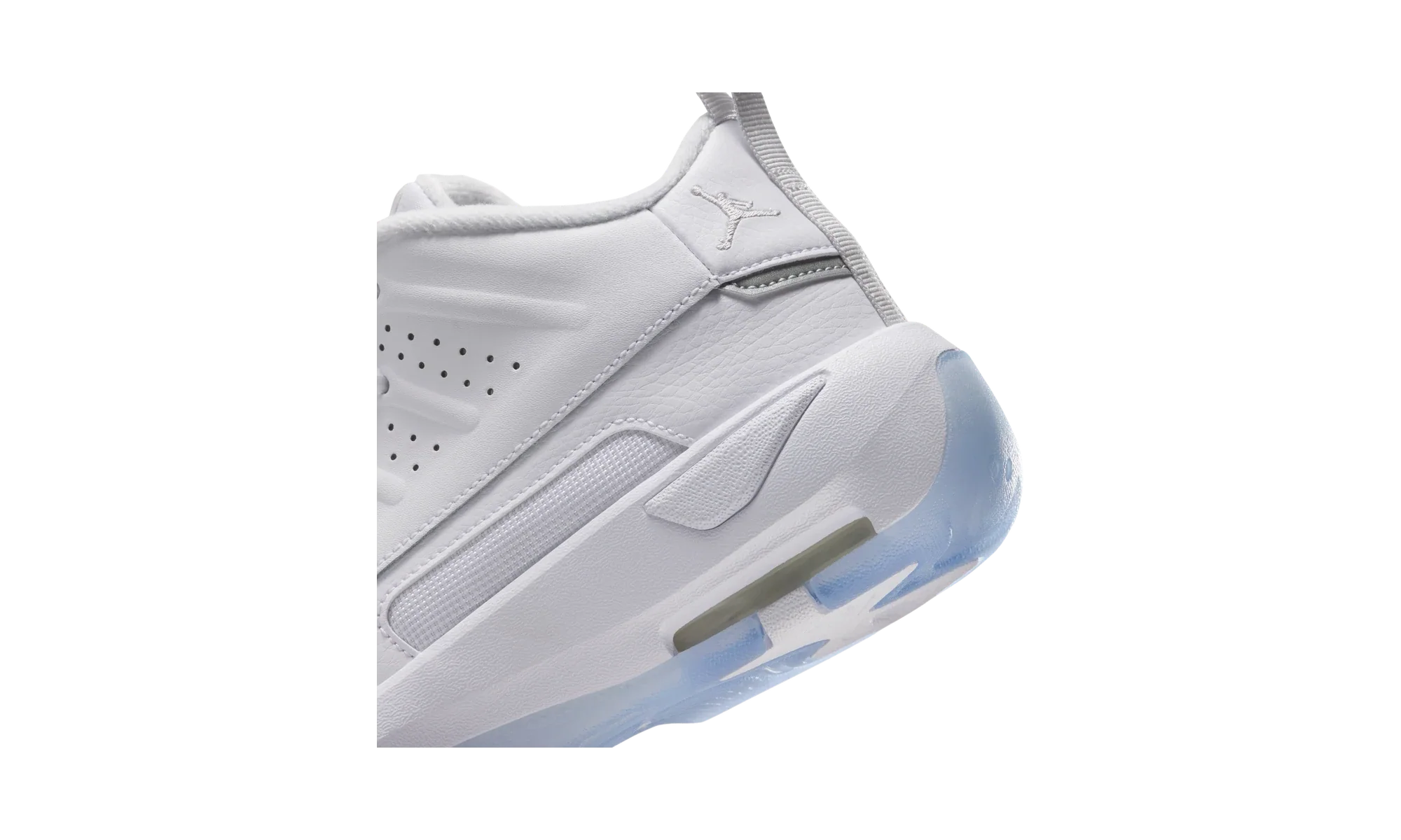 Air Jordan Max Aura 7 White Vast Grey
