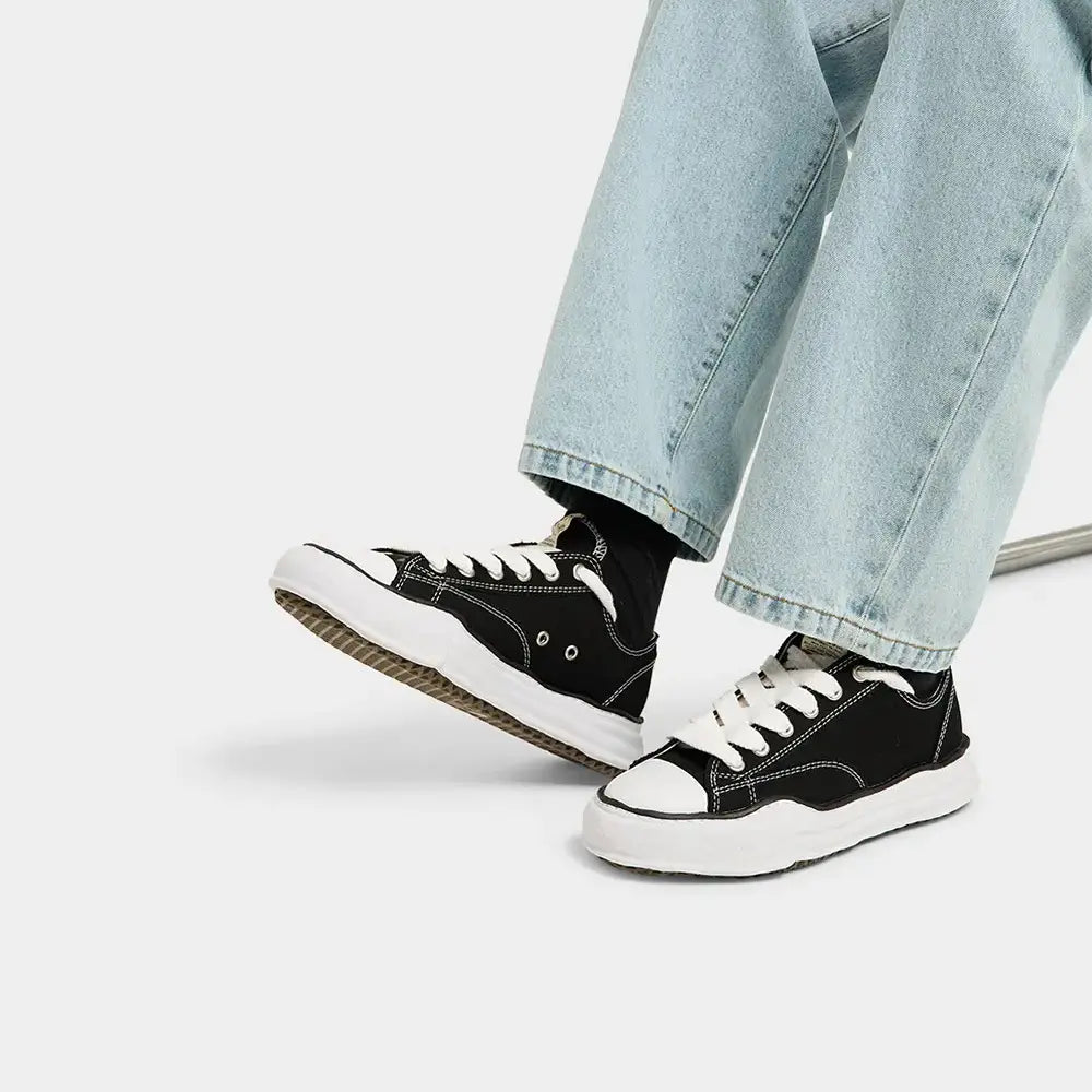 Maison Mihara Yasuhiro Hank OG Sole Canvas Low Black