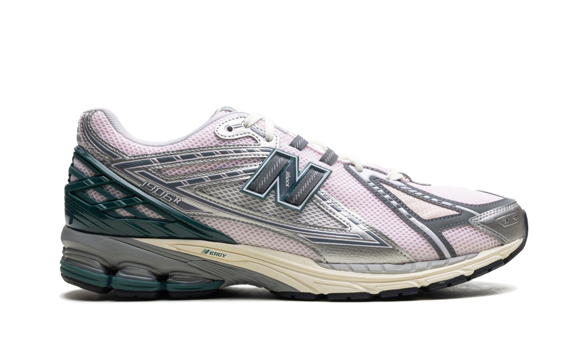 New Balance 1906R Granite Metallic Pink