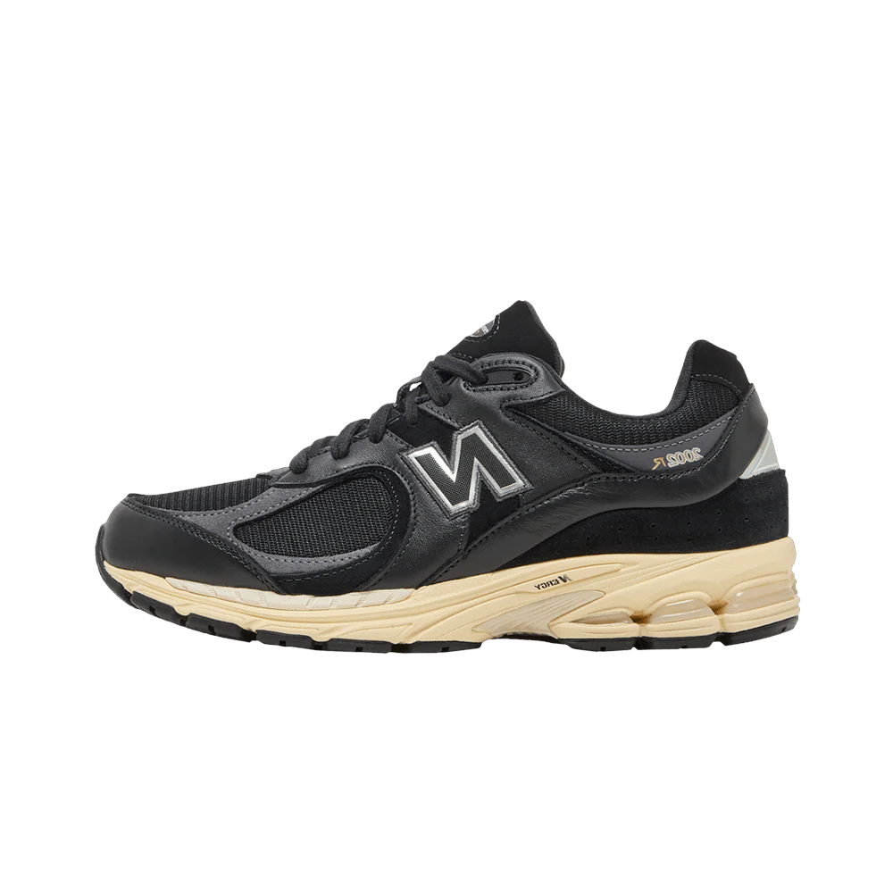 New Balance 2002R Black Vintage, Black/Black (M2002RIB)