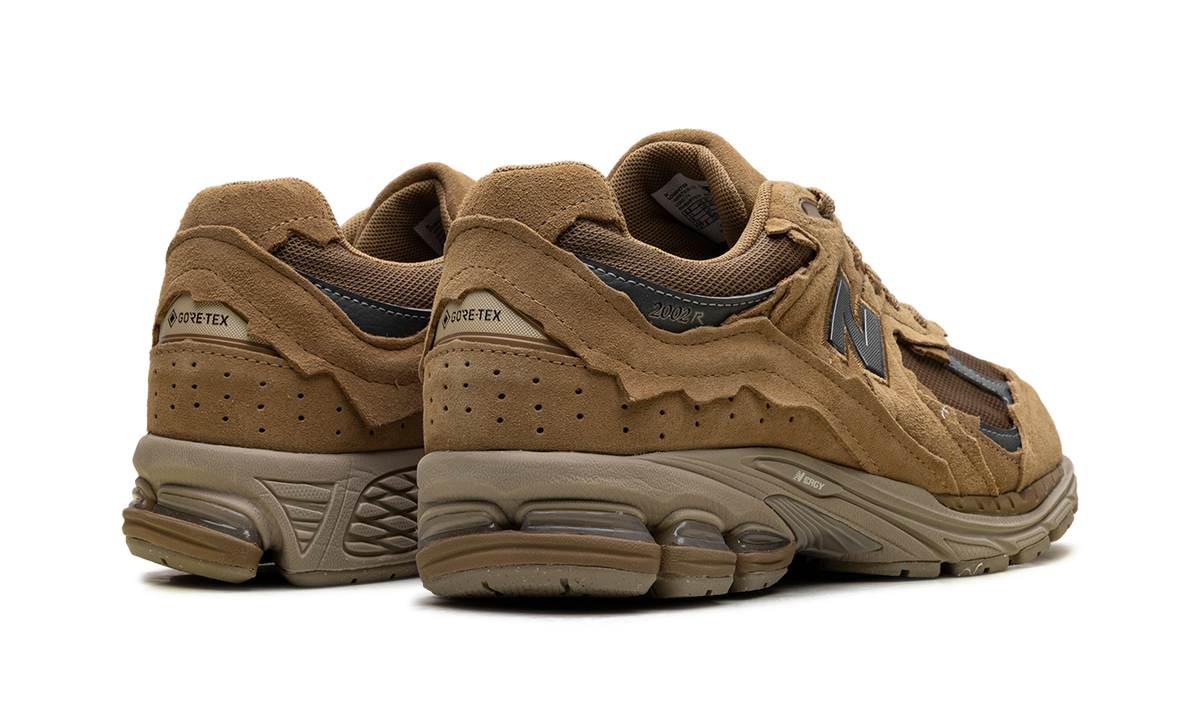 New Balance 2002R Gore-Tex Protection Pack Stucco