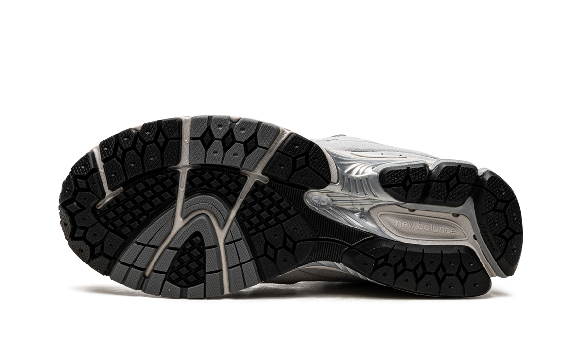 New Balance 2002R Grey