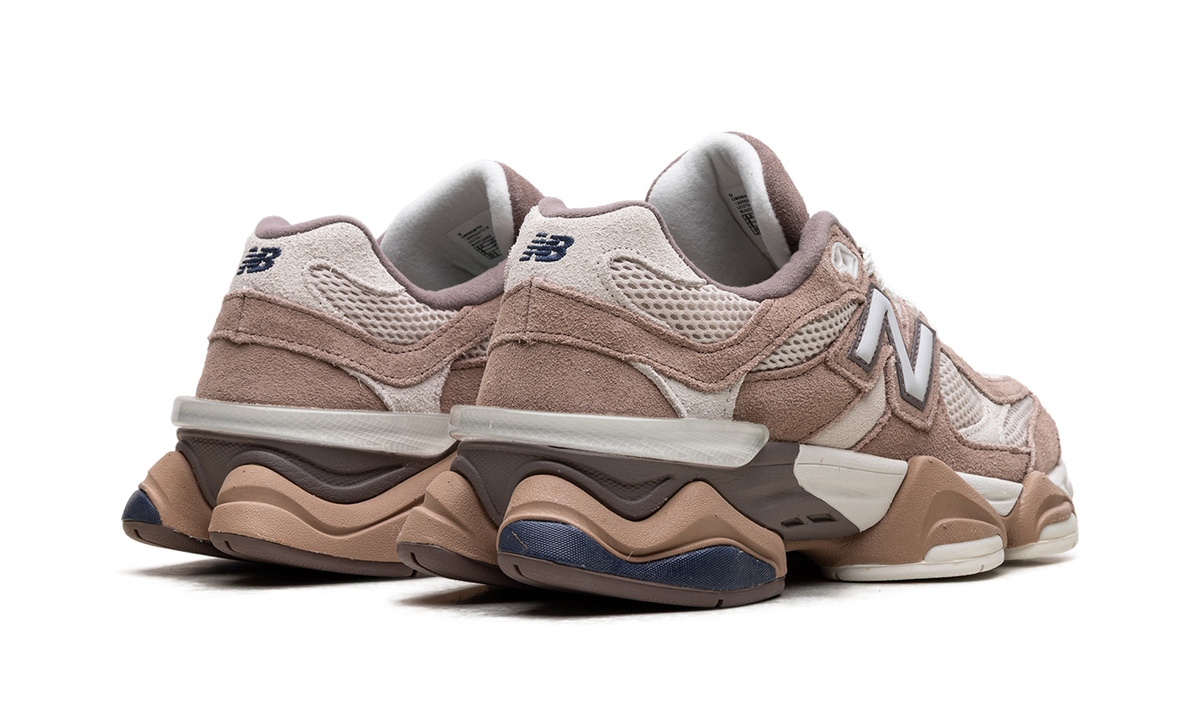 New Balance 9060 Earth Shadow Flat Taupe