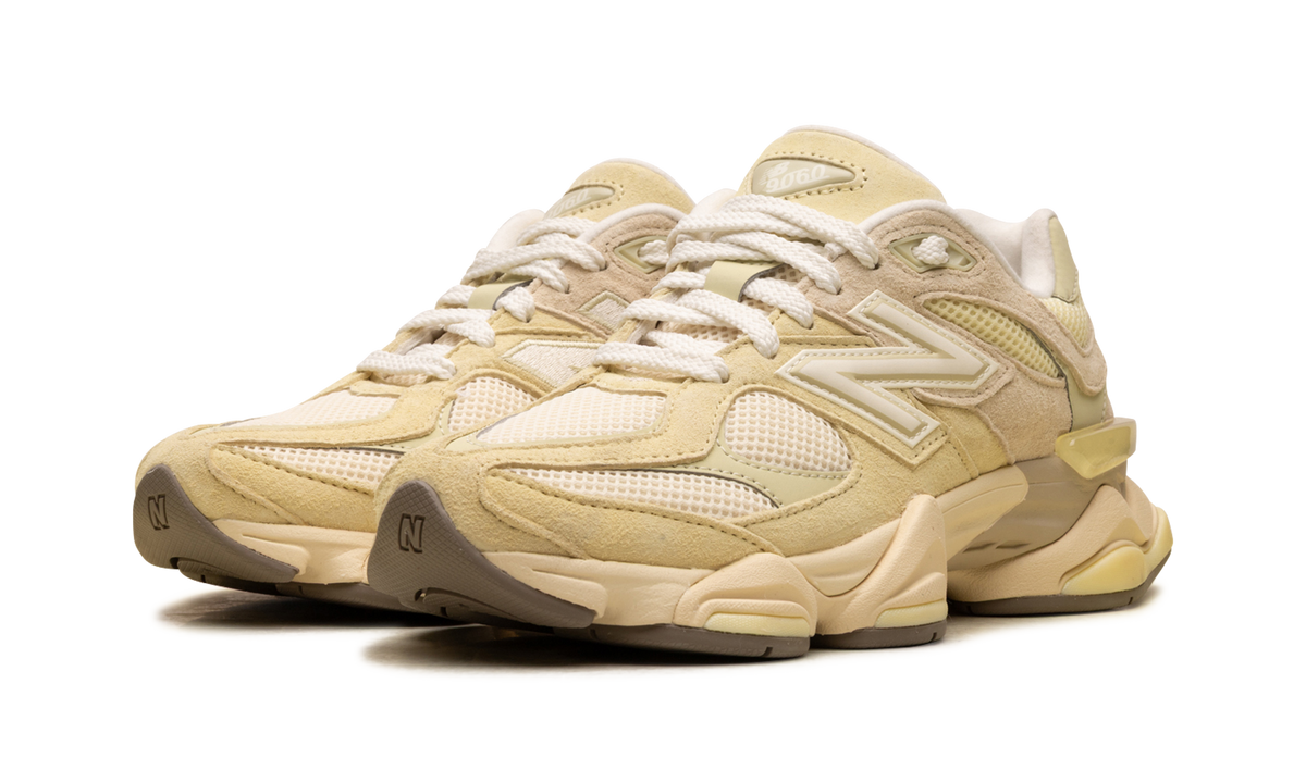 New Balance 9060 Parchement
