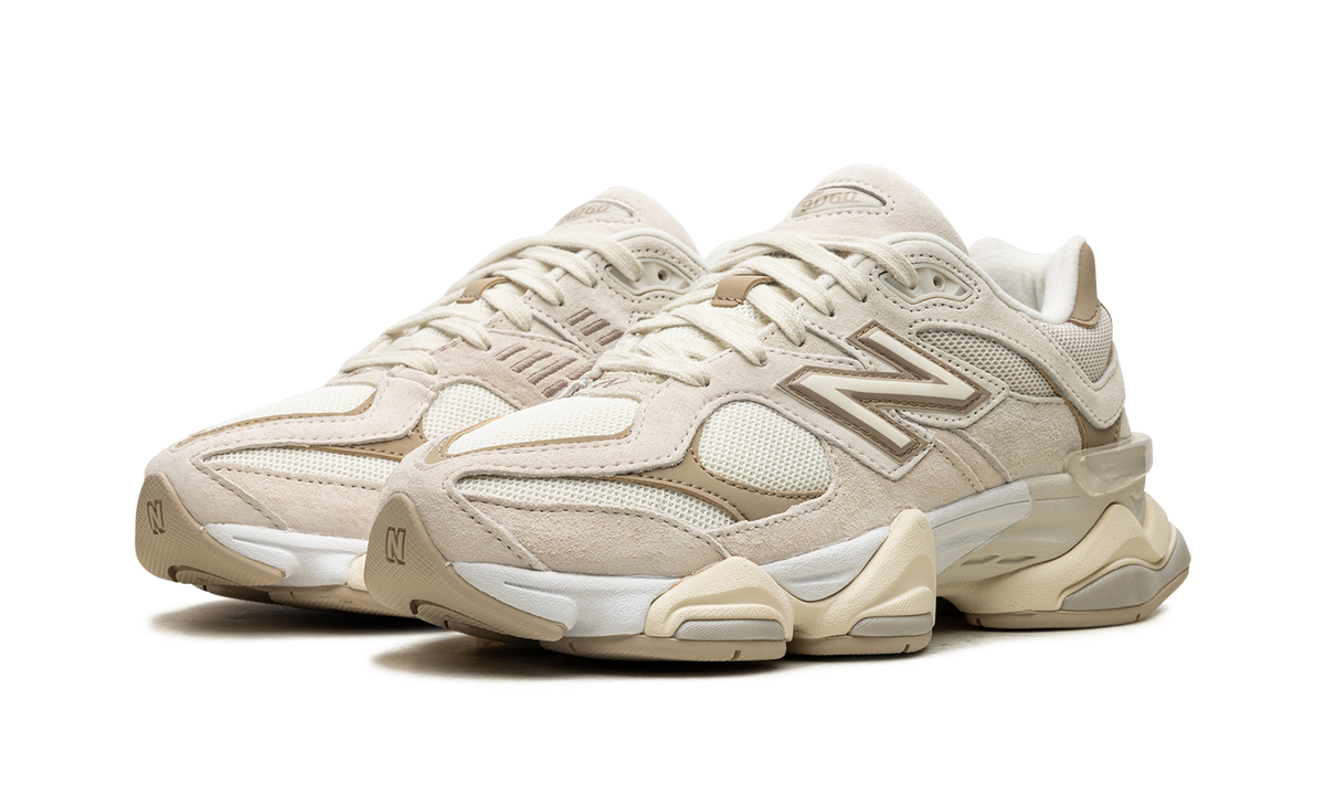 New Balance 9060 Sea Salt Brown