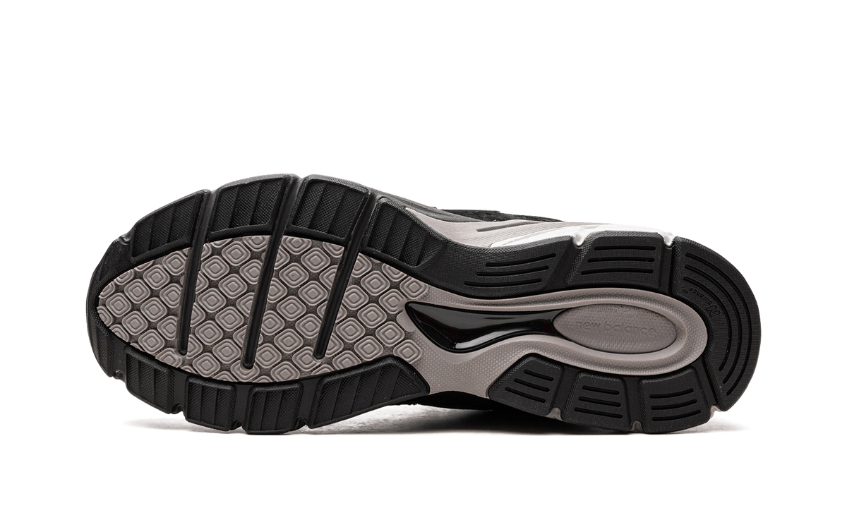 New Balance 990v4 MiUSA Black Silver