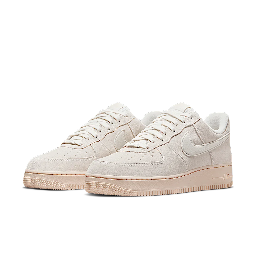 Nike Air Force 1 Low Winter Premium Summit White Suede