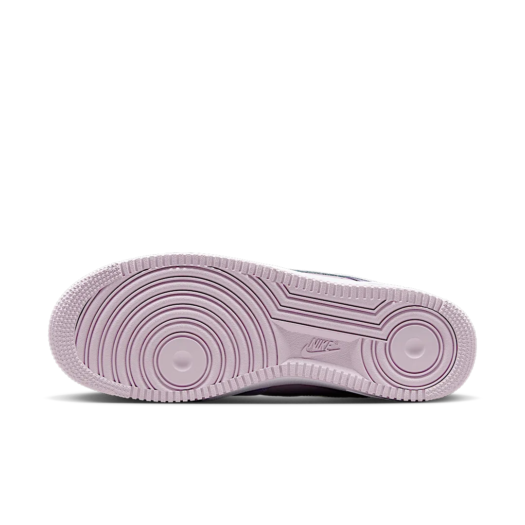 Nike Air Force 1 Low '07 LV8 Hydrangeas Patent, Hydrangeas/White/Doll (HV9405-500)