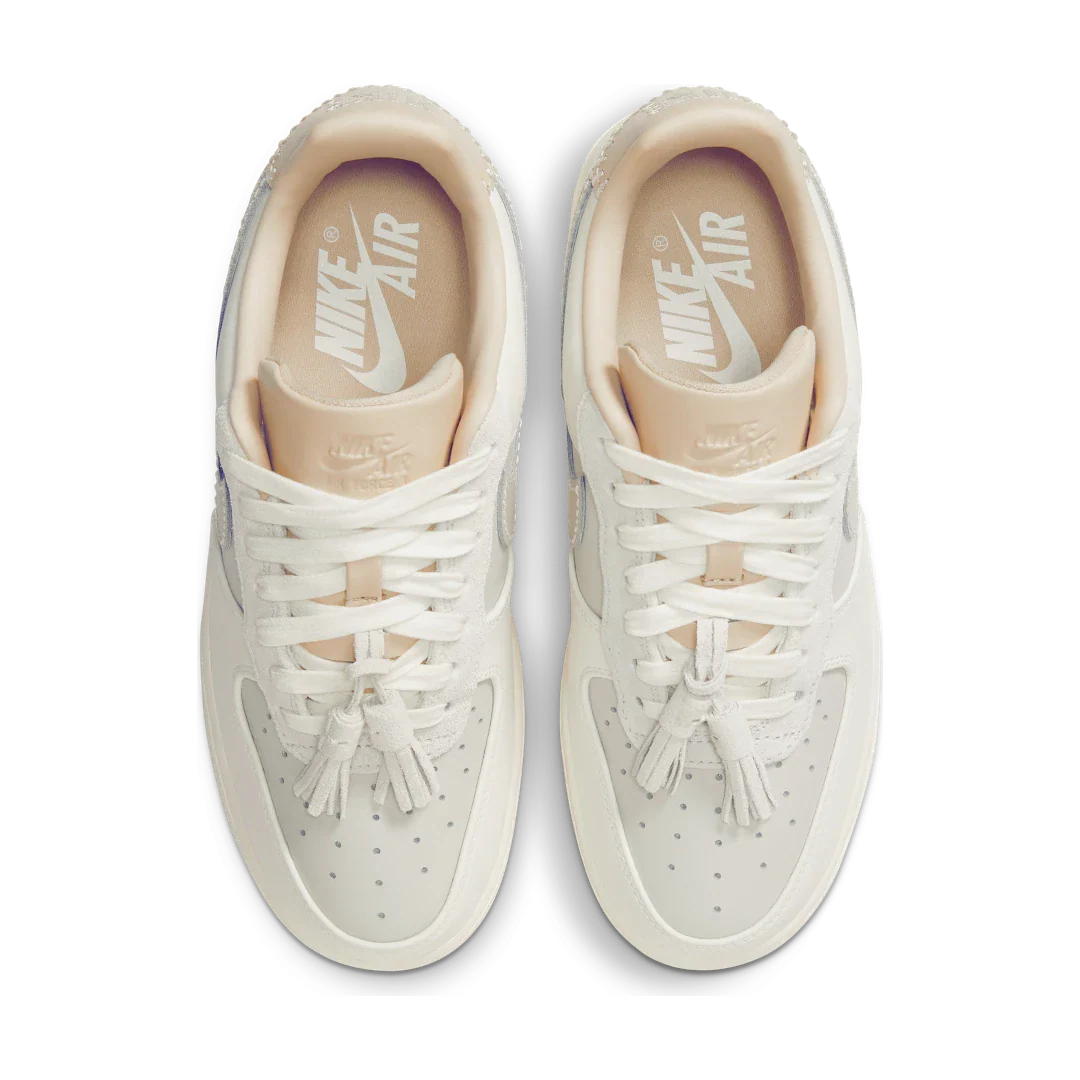 Nike Air Force 1 Low '07 Light Bone Suede Tassels, Light Bone/Sail/Pink Oxford/Light Bone (HV1813-001)