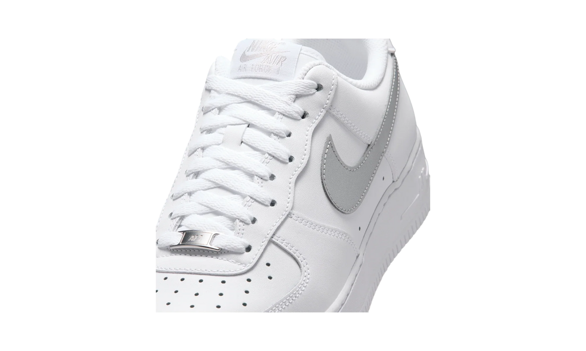 Nike Air Force 1 Low '07 White Metallic Silver