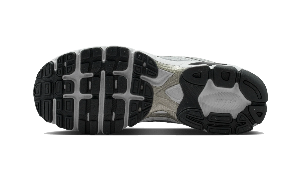 Nike Air Max Moto 2k Grey
