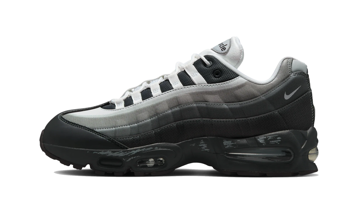 Nike Air Max Muscle 95 Yu-Gi-Oh! Jonouchi (with Promo Card)