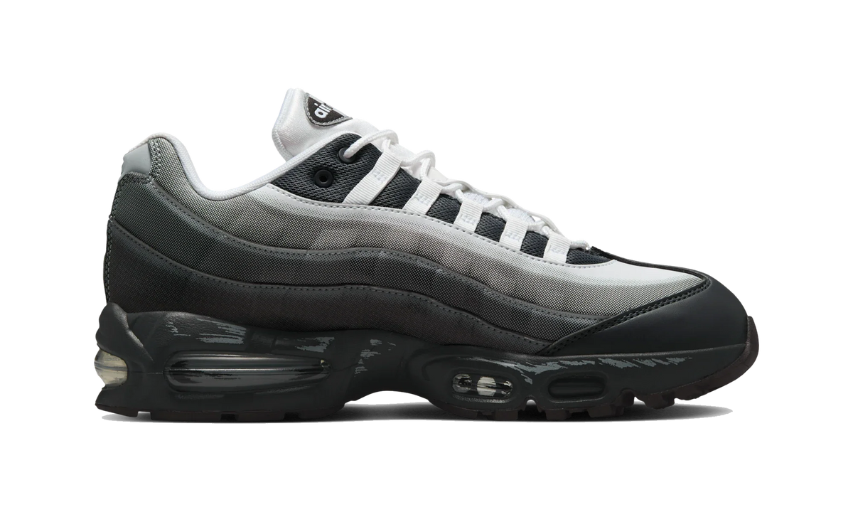 Nike Air Max Muscle 95 Yu-Gi-Oh! Jonouchi (with Promo Card)