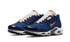 Nike Air Max Plus SE Air Max Running Club, Black/Deep Royal Blue/Obsidian/Orange (DC9332-001)