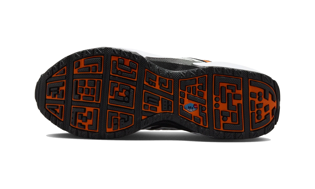 Nike Air Max Sunder Safety Orange Black