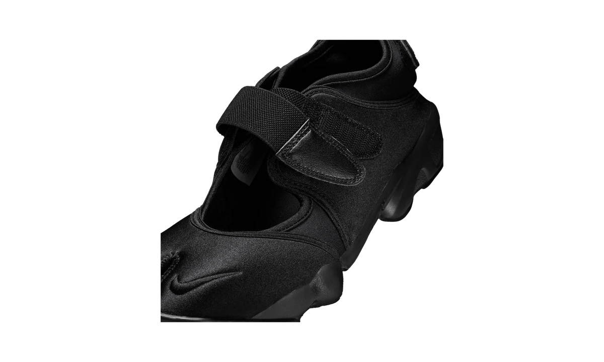 Nike Air Rift Triple Black Satin