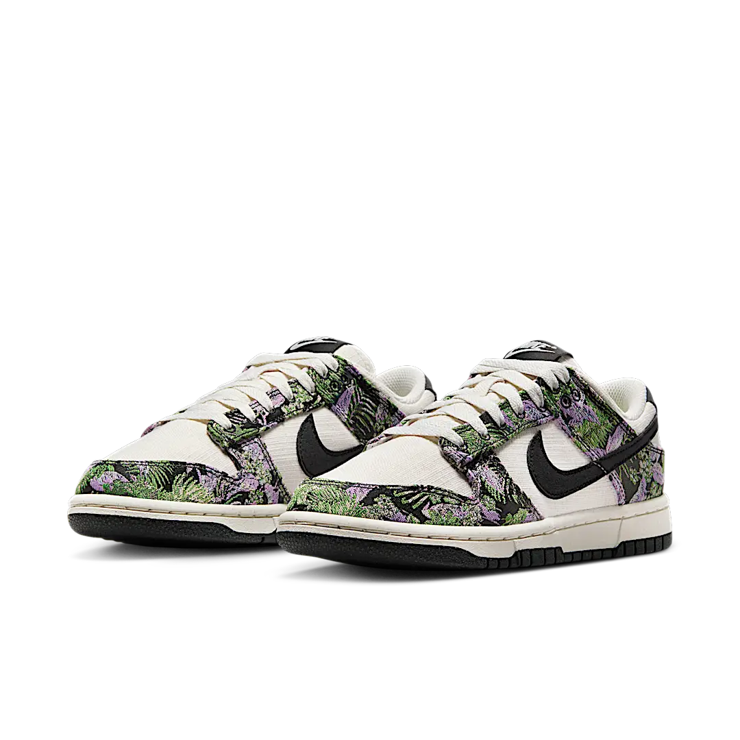 Nike Dunk Low Floral Tapestry, Phantom/Black/Light Magenta/Pink Foam/Chlorophyll/Pale Vanilla (FN7105-030)