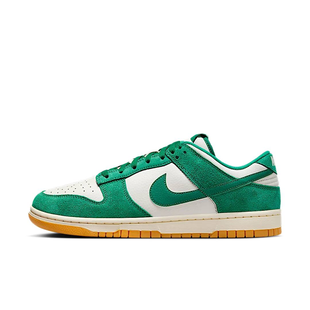 Nike Dunk Low SE Malachite, Phantom/Gum Light Brown/Coconut Milk/Malachite (HQ1519-030)