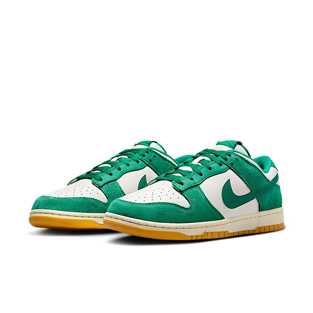 Nike Dunk Low SE Malachite, Phantom/Gum Light Brown/Coconut Milk/Malachite (HQ1519-030)