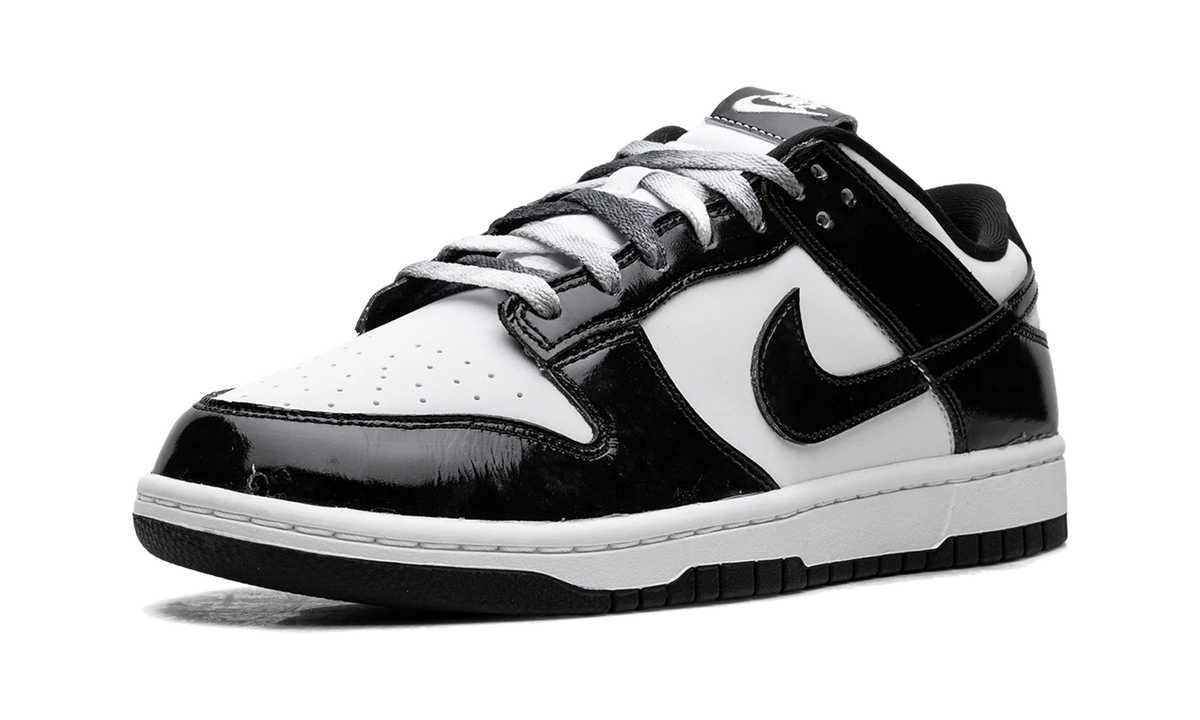 Nike Dunk Low SE Panda